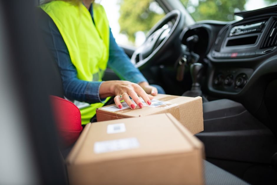 Shopify Cash On Delivery - Delivery Driver Handing Parcel Customer Overview