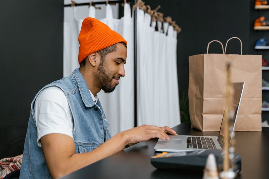 WooCommerce WhatsApp Integration - Online Store Product Management Laptop Overview