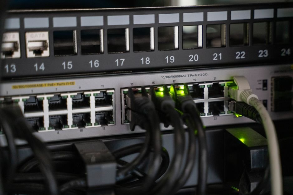 WooCommerce Store Speed - Server Rack Data Center Overview